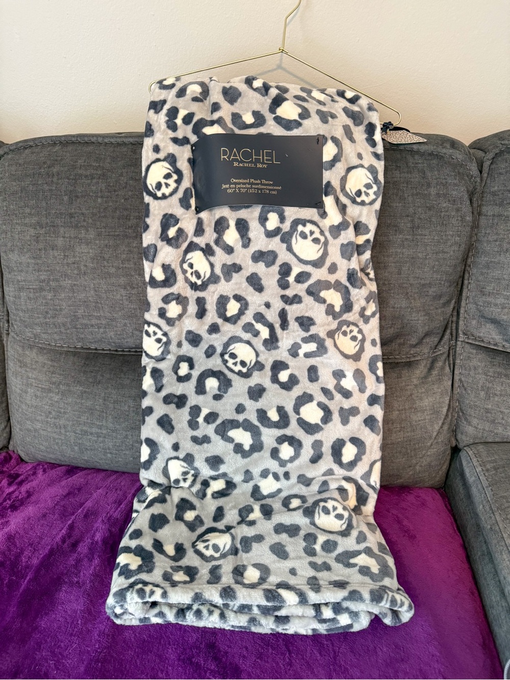 Rachel Roy Gray Skull Leopard Print Plush Halloween Throw Blankwt